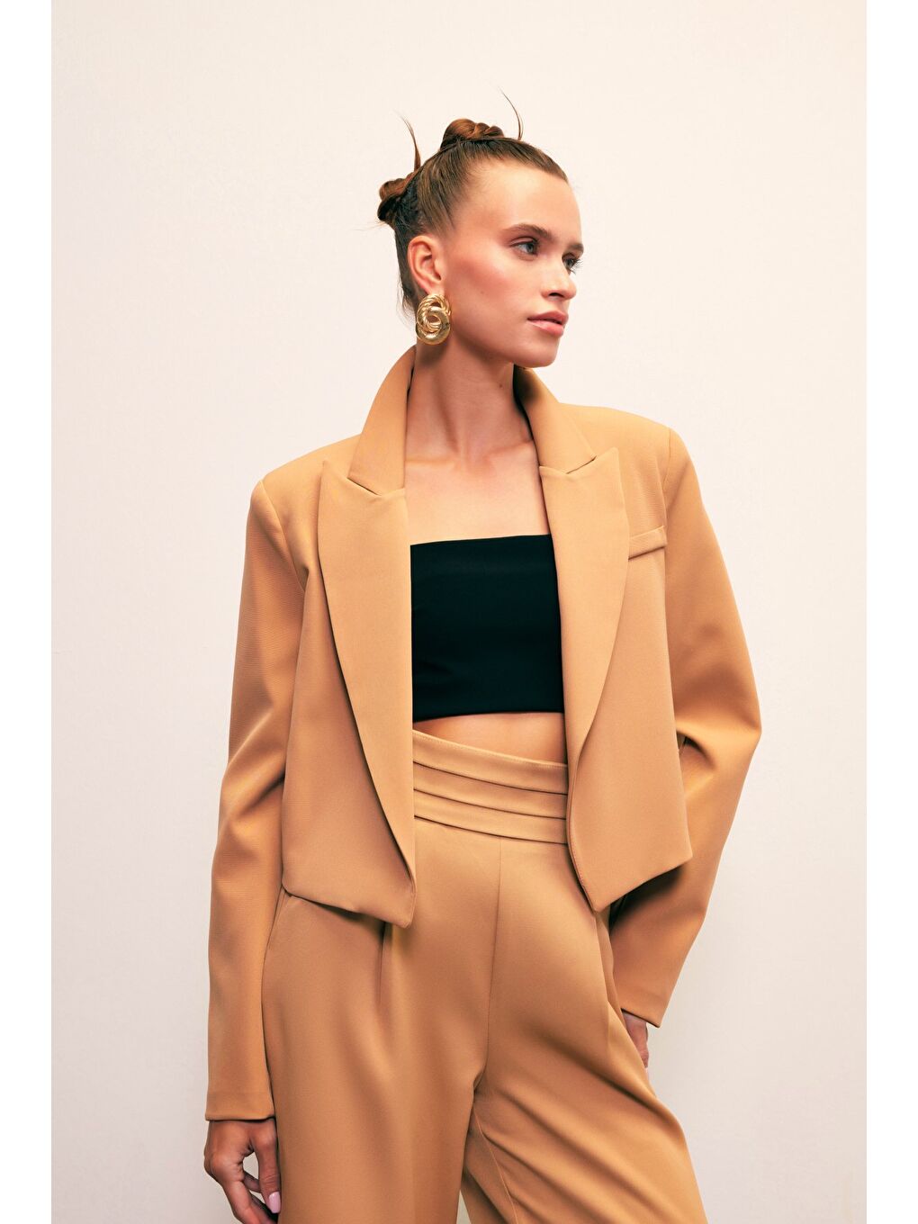 Kahverengi Şal Yaka Kısa Ceket - Camel-6