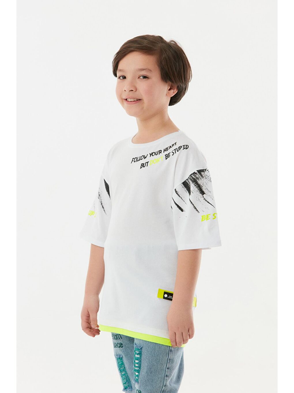 Beyaz Bisiklet Yaka Yazı Baskılı Tişört-3