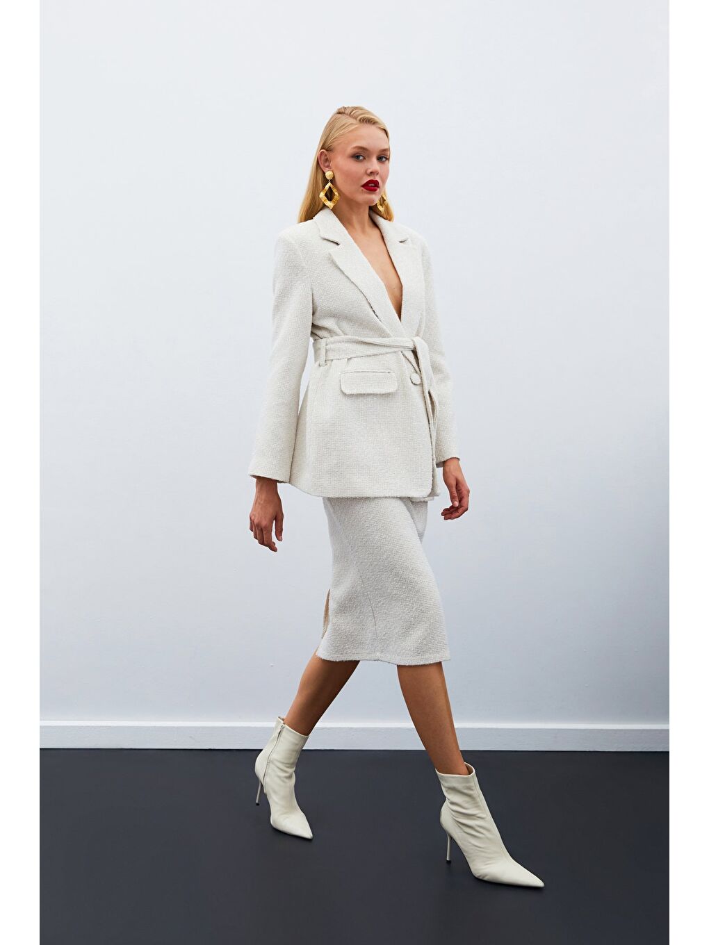 Bej Kuşaklı Tüvit Ceket - Taş-4