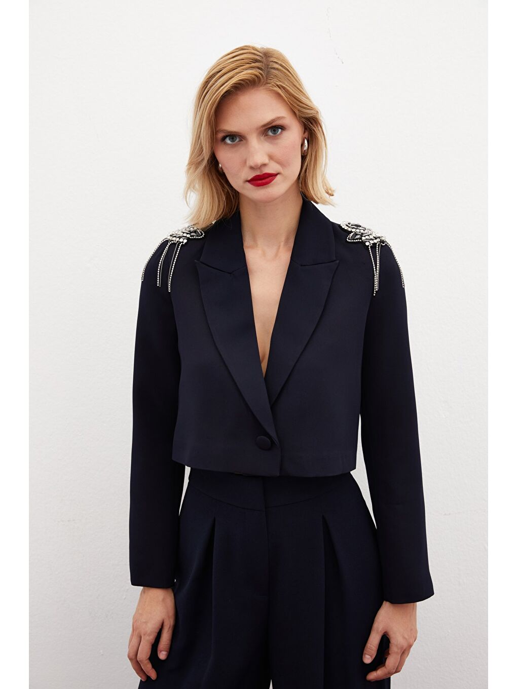 Omuz Aksesuarlı Kısa Ceket - Lacivert-1