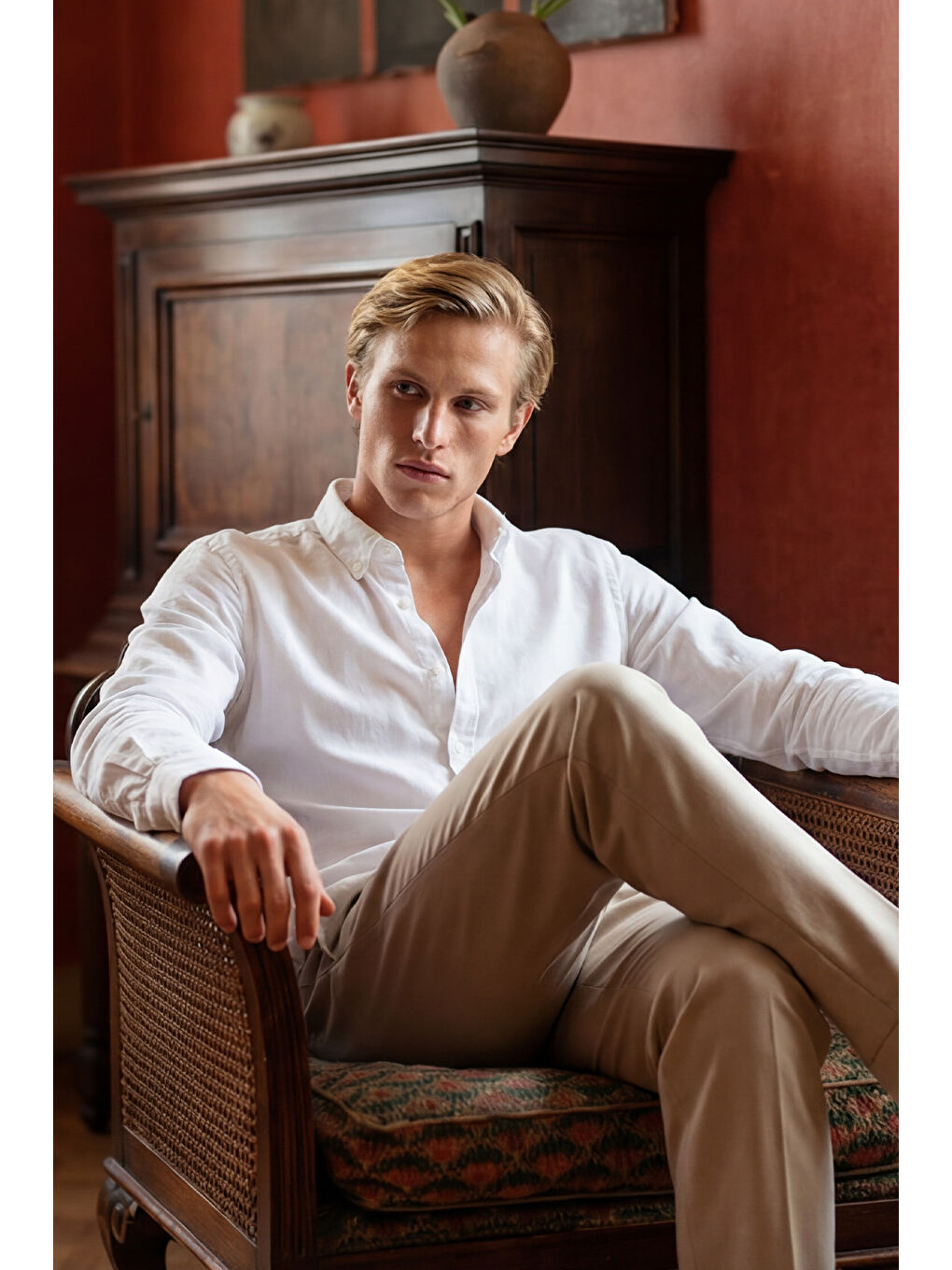 Erkek Beyaz Tailored Slim Fit Dar Kesim Düğmeli Yaka Oxford Gömlek-5