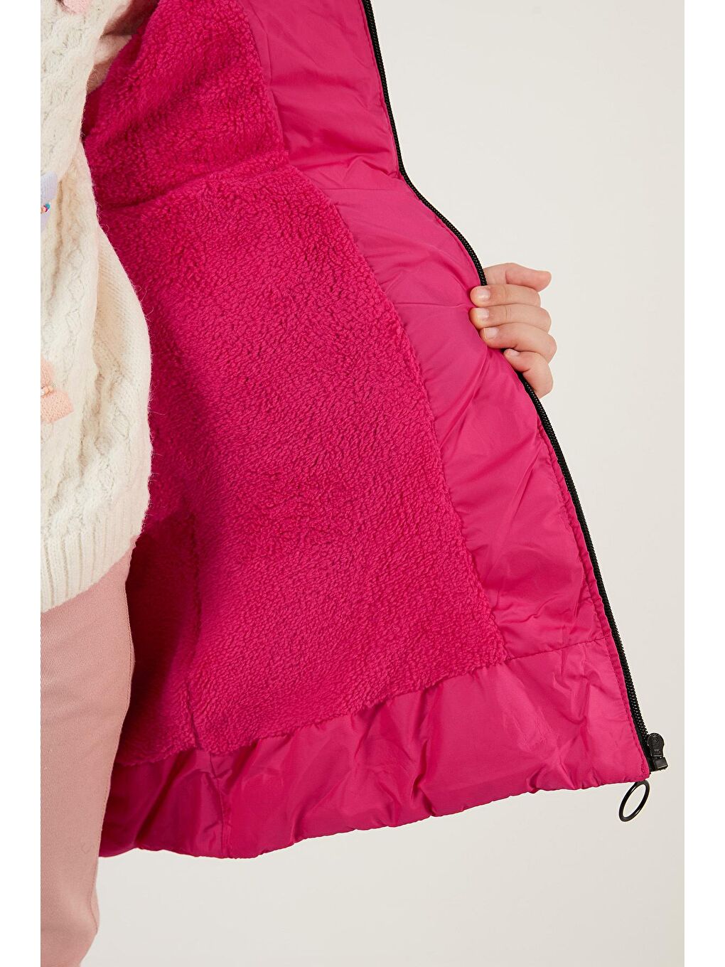 Fuşya Yakası Suni Kürklü Çıkarılabilir Kapüşonlu Pelüş Astarlı Kışlık Uzun Kız Çocuk 5760003-4