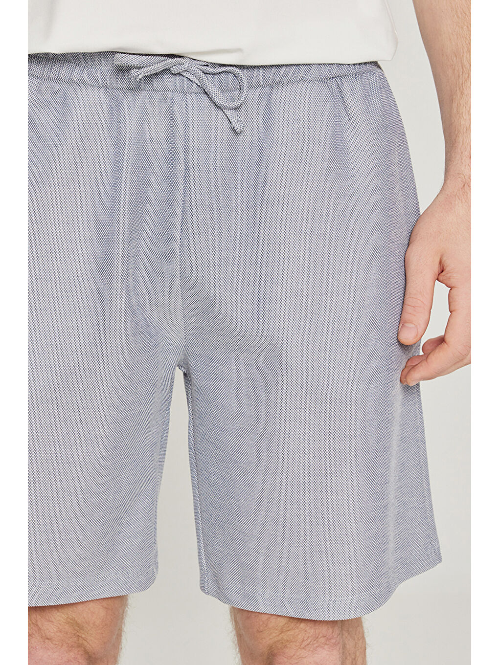 Erkek Lacivert Pamuklu Standart Fit Normal Kesim Beli Bağlamalı Yan Cepli Örme Şort-4