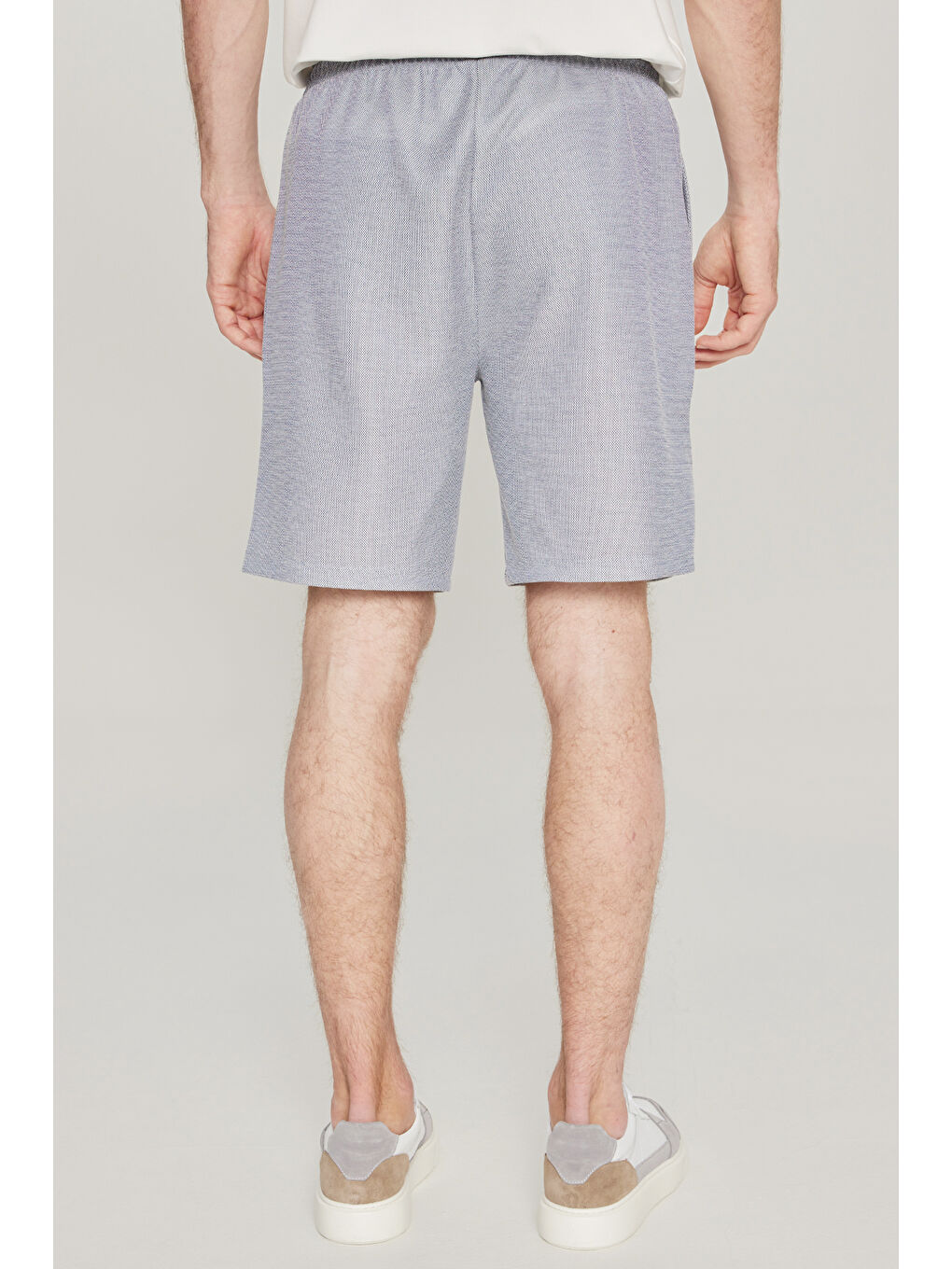 Erkek Lacivert Pamuklu Standart Fit Normal Kesim Beli Bağlamalı Yan Cepli Örme Şort-5