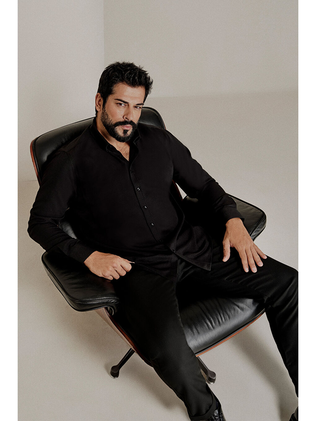 Erkek Siyah Tailored Slim Fit Dar Kesim Düğmeli Yaka Oxford Gömlek-2