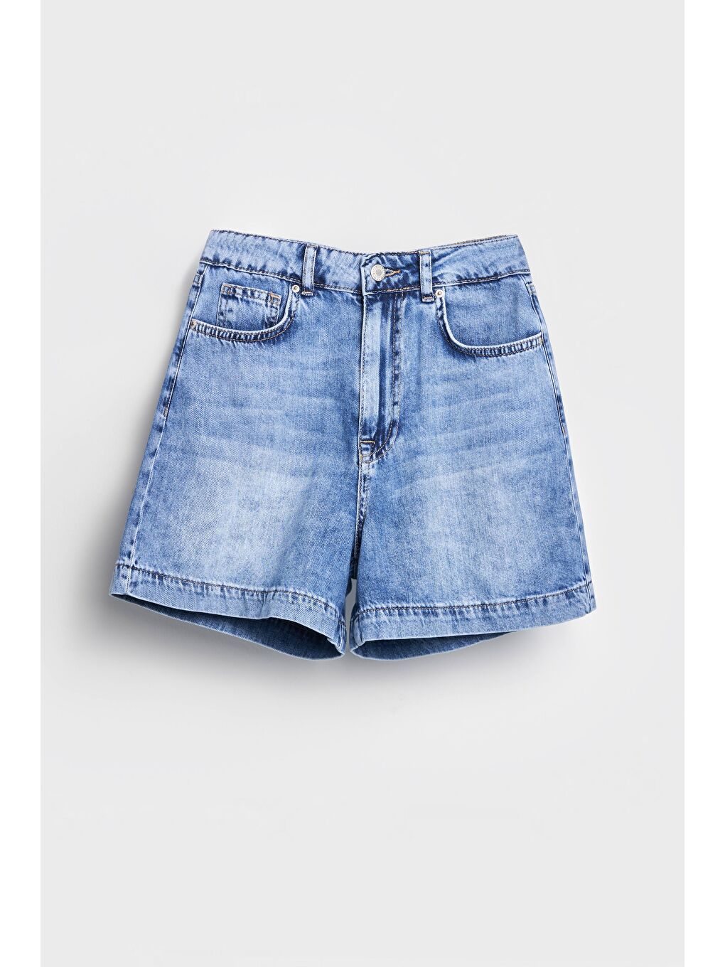 Kadın Mavi Jean Rengi 4S5-27 Mom Fit Viscon Pamuk Kumaş Mini Boy Denim Şort-2