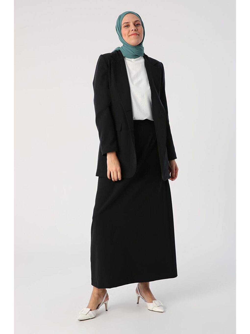 Siyah Beli Lastikli Kalem Etek