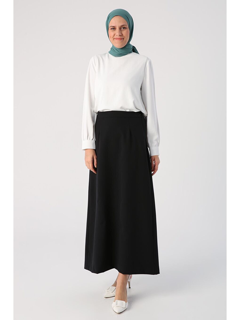 Siyah Beli Lastikli Kalem Etek-1