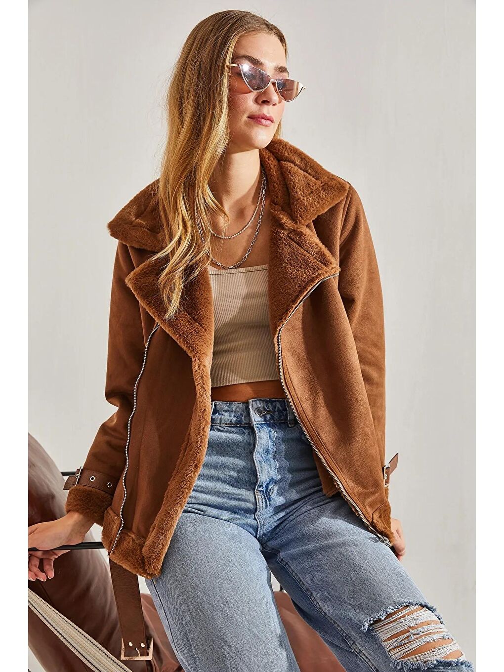 Kahverengi Kadın Lamine Süet Kemer Detaylı Mont-2