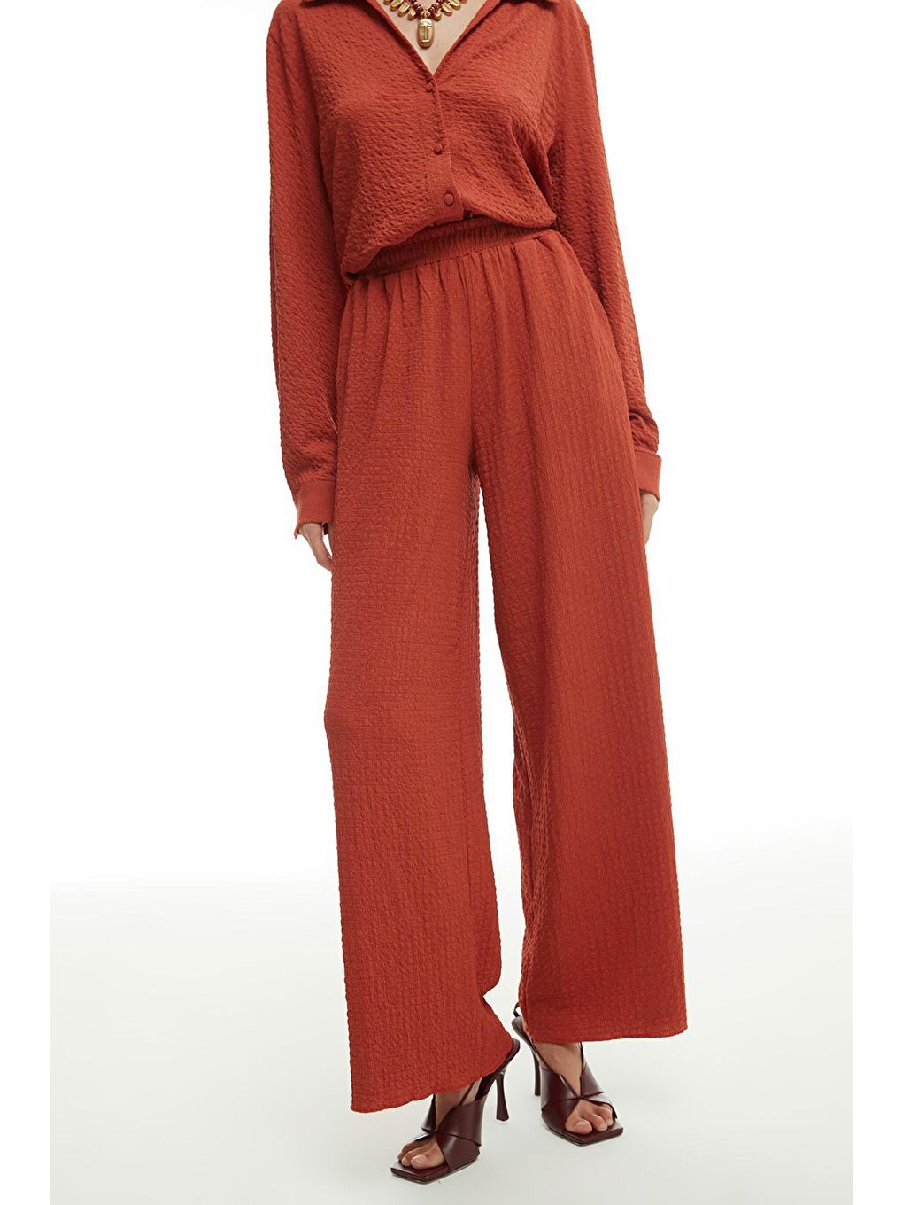 Kahverengi Beli Lastikli Dokulu Pantolon Kiremit