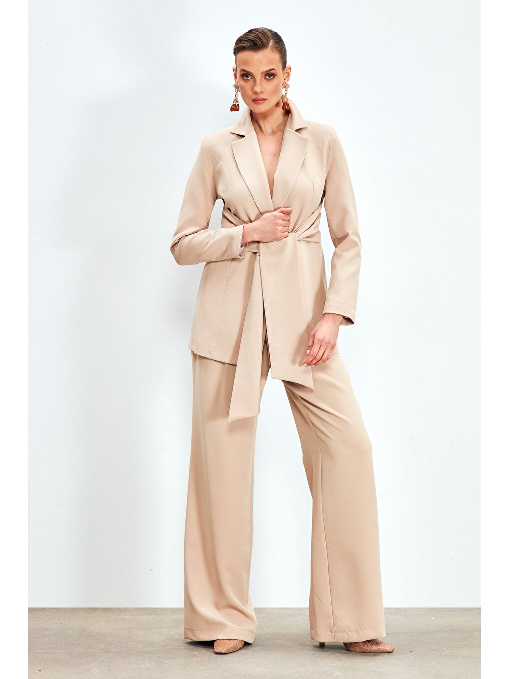 Bel Bağlamalı Uzun Ceket - Bej-3