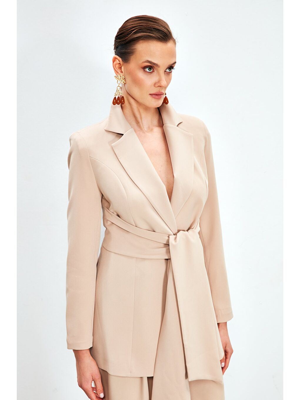 Bel Bağlamalı Uzun Ceket - Bej-5
