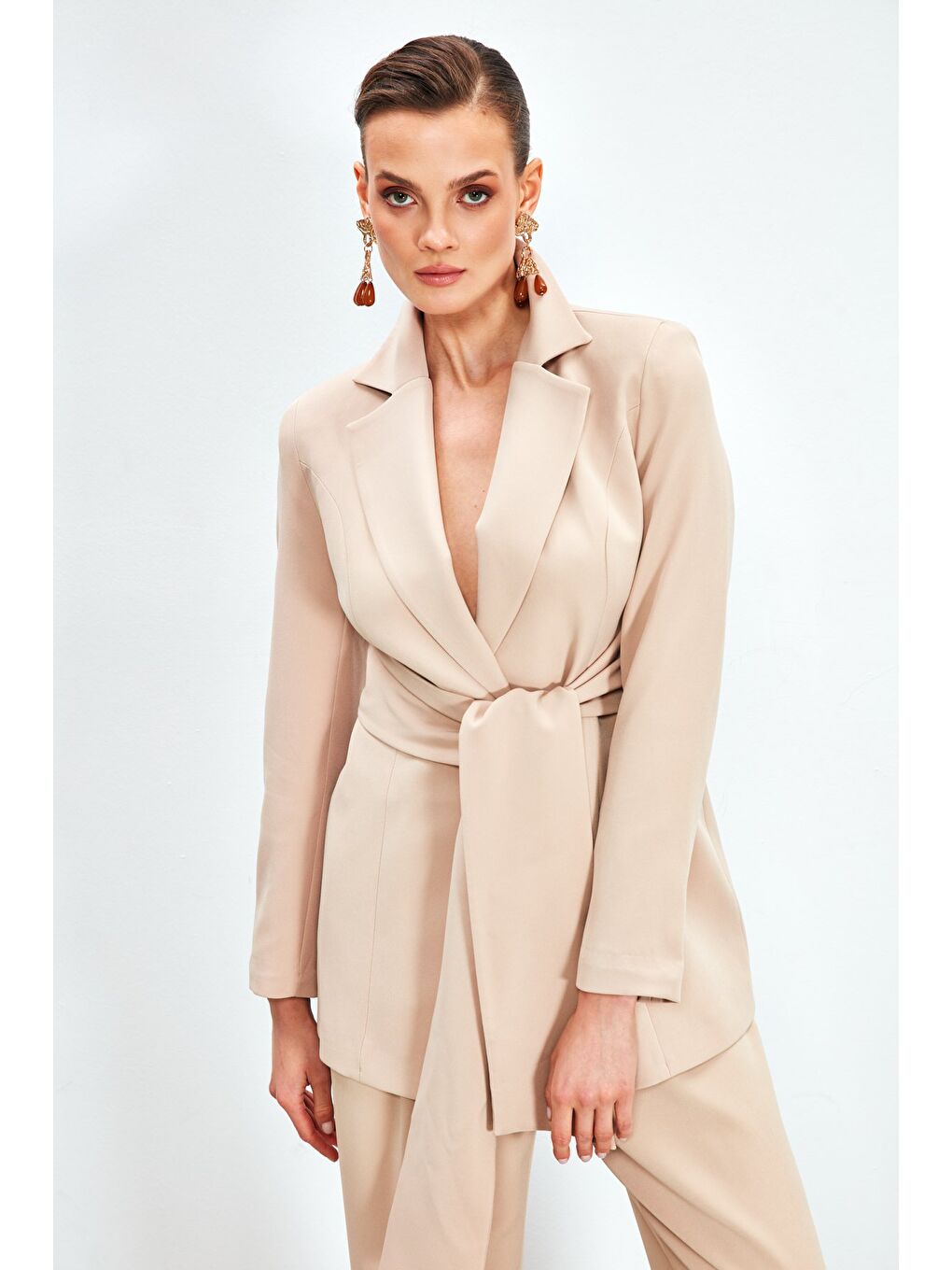 Bel Bağlamalı Uzun Ceket - Bej-6