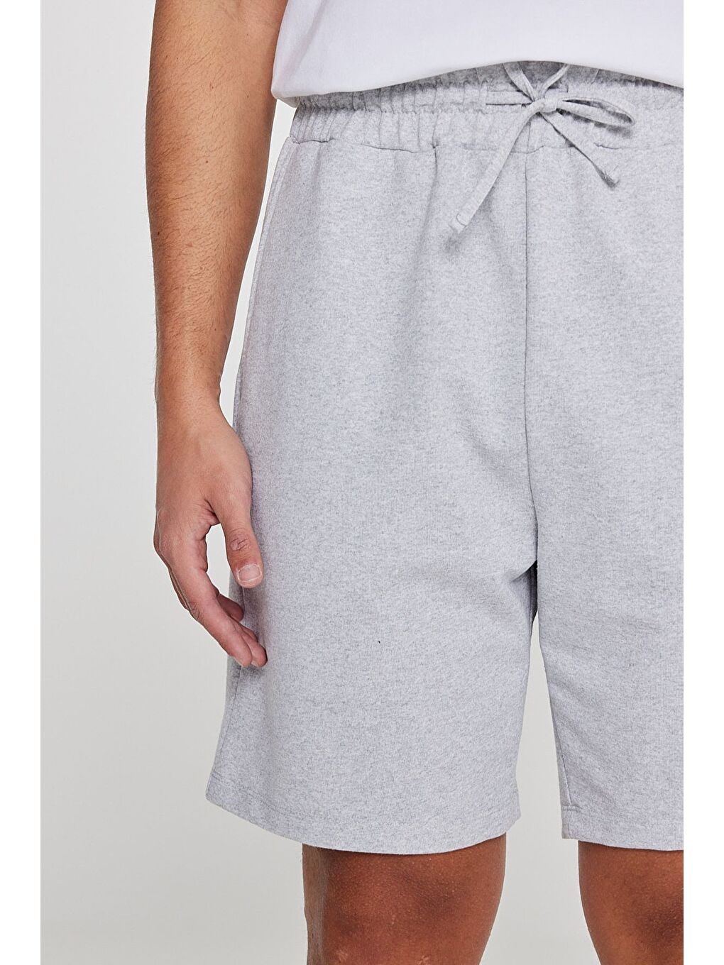 Erkek Gri Melanj Pamuklu Rahat Nefes Alabilen 2 İplik Cepli Örme Standart Fit Normal Kesim Şort-3