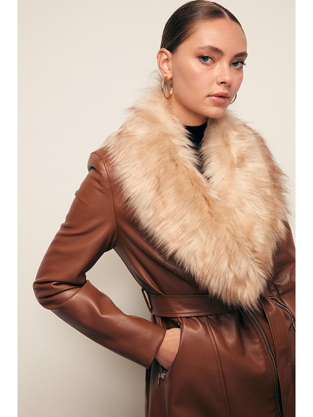 Kahverengi Kürk Detaylı Deri Ceket - Kahve-1