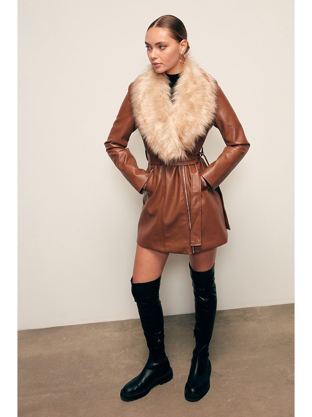 Kahverengi Kürk Detaylı Deri Ceket - Kahve-4