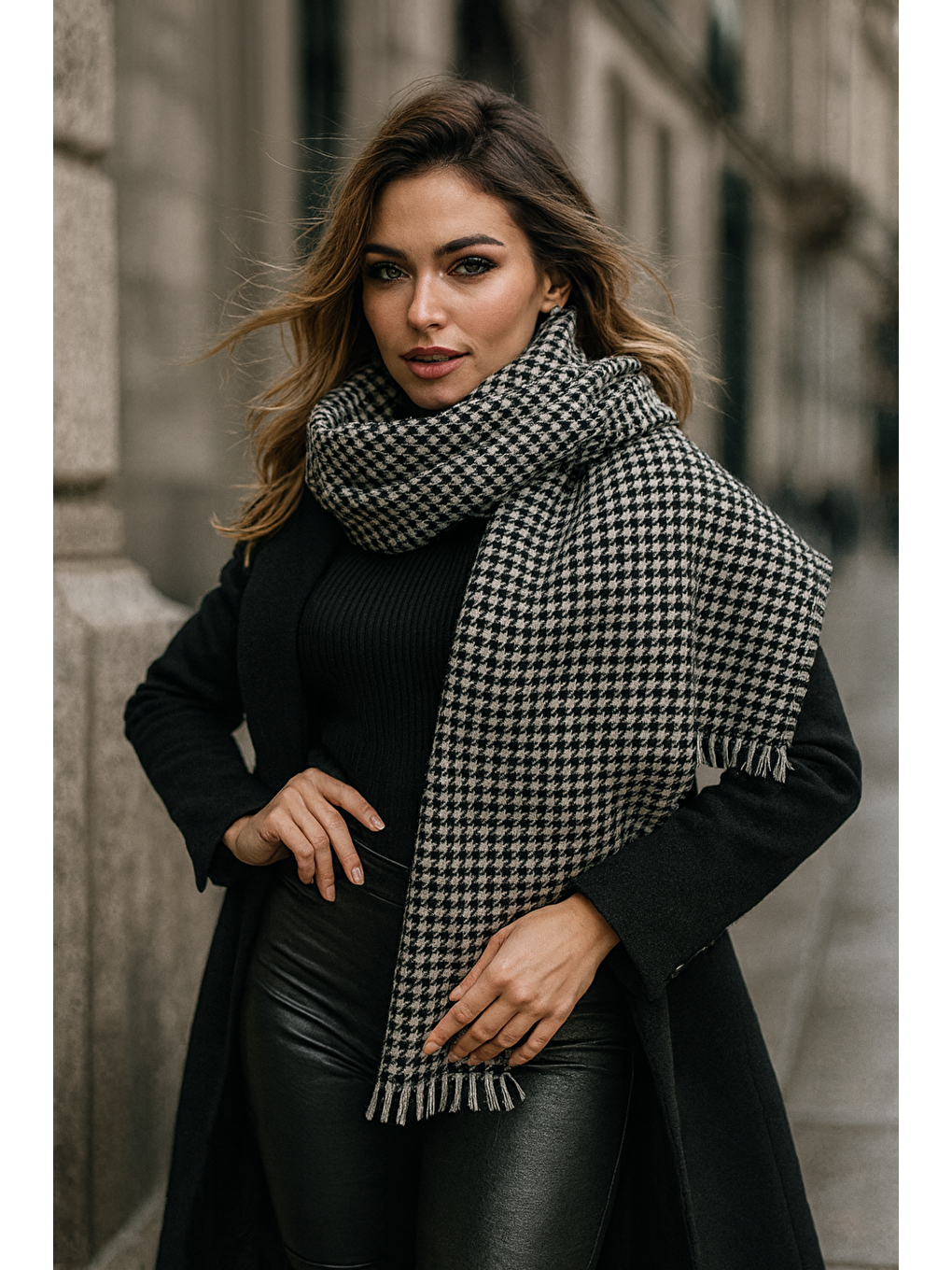 Kadın Siyah Kazayağı Desenli Atkı - Şal 70x180 Cm Sal1220-4