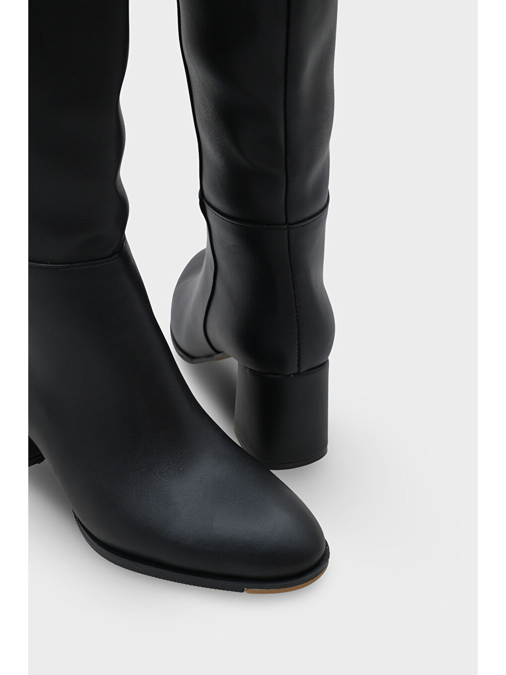 Siyah Cathrine Oval Burunlu Yandan Fermuarlı Topuklu Kadın Çizme-6