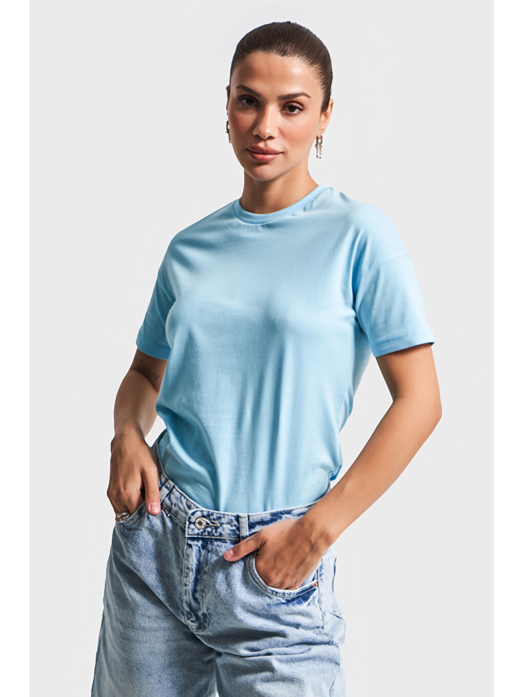 Kadın Bebe Mavisi Renk S5-3 Bisiklet Yaka Basic T-Shirt-3