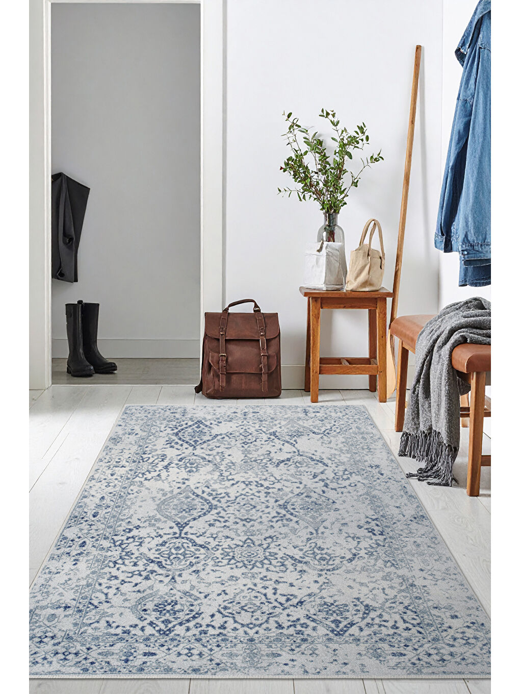 Mavi Dekoratif Özel Tasarım Yıkanabilir İnce Kaymaz Tabanlı Modern Halı KECE FR07-2