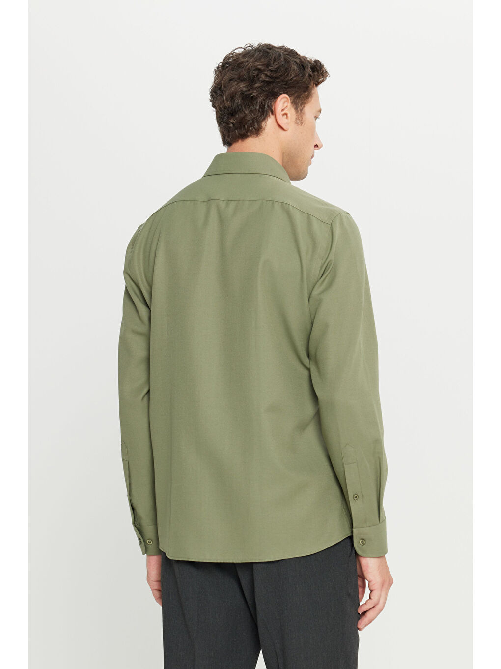 Erkek Haki Tailored Slim Fit Dar Kesim Küçük İtalyan Yaka Armürlü Oxford Gömlek-4