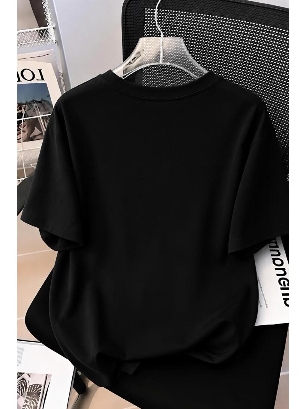 Siyah Papatya Kanatlı Kelebek Baskılı Oversize Kadın T-shirt-1