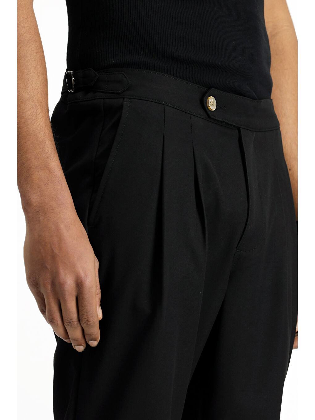 Siyah Regular Fit Tokalı Pileli Klasik Kumaş Pantolon-4