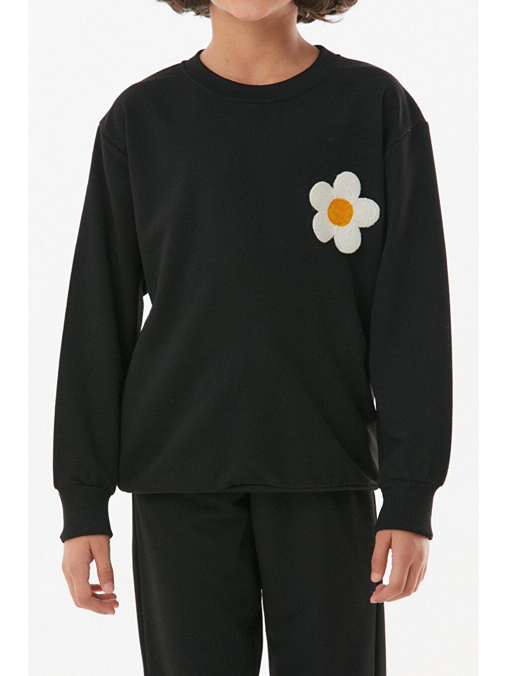 Siyah Papatya Nakışlı Kız Çocuk Eşofman Takımı-2