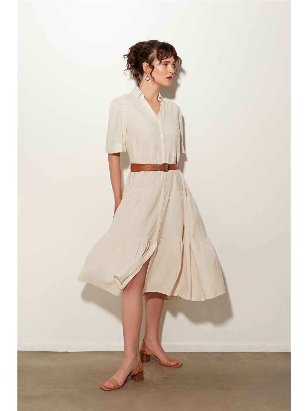 Ekru V Yaka Midi Elbise SS23D4788EK