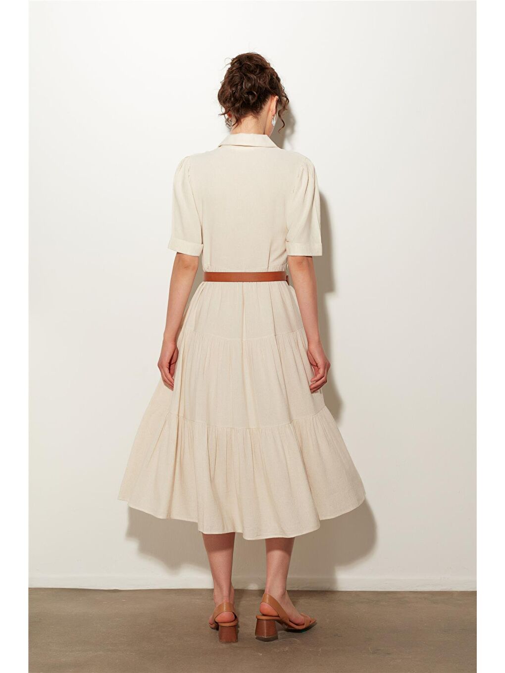 Ekru V Yaka Midi Elbise SS23D4788EK-3