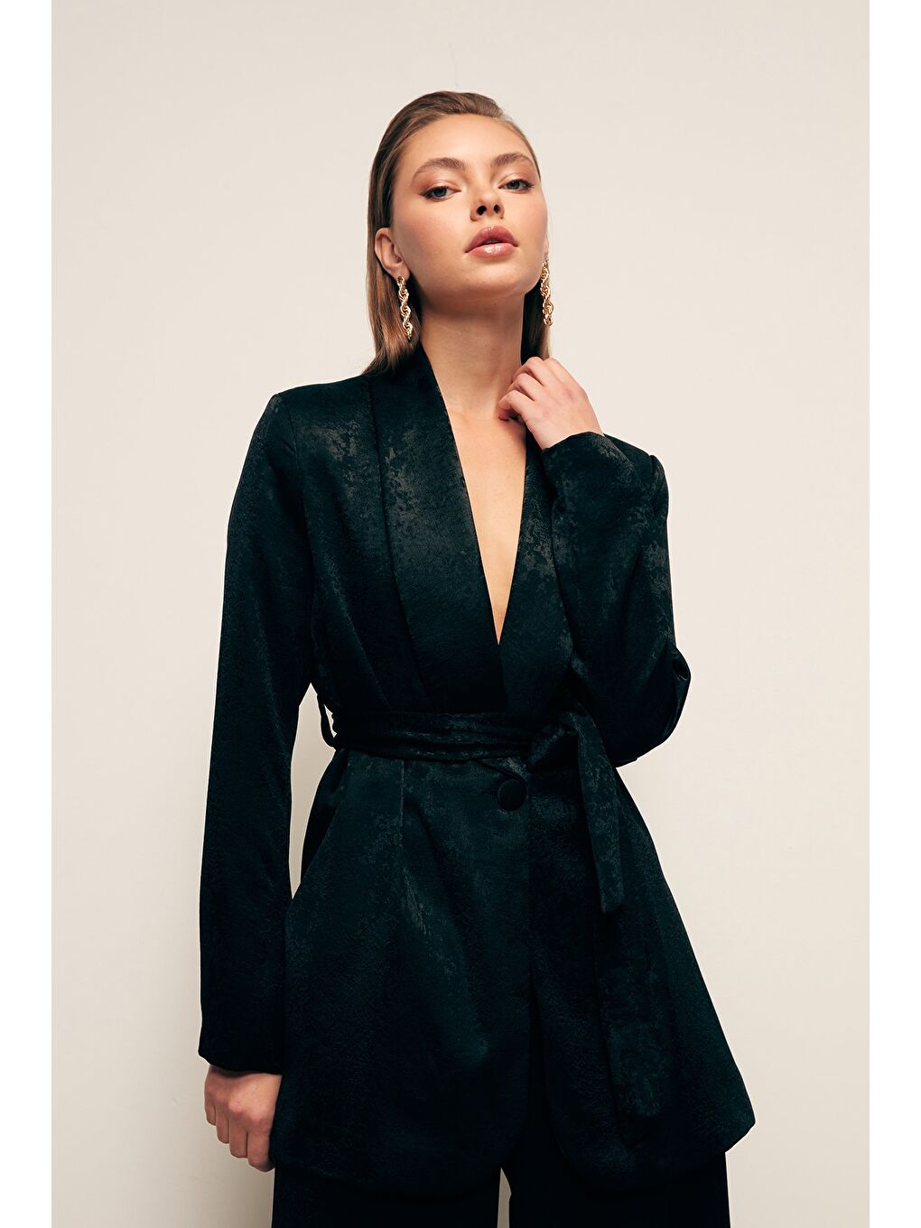 Kuşaklı Uzun Ceket - Siyah-3