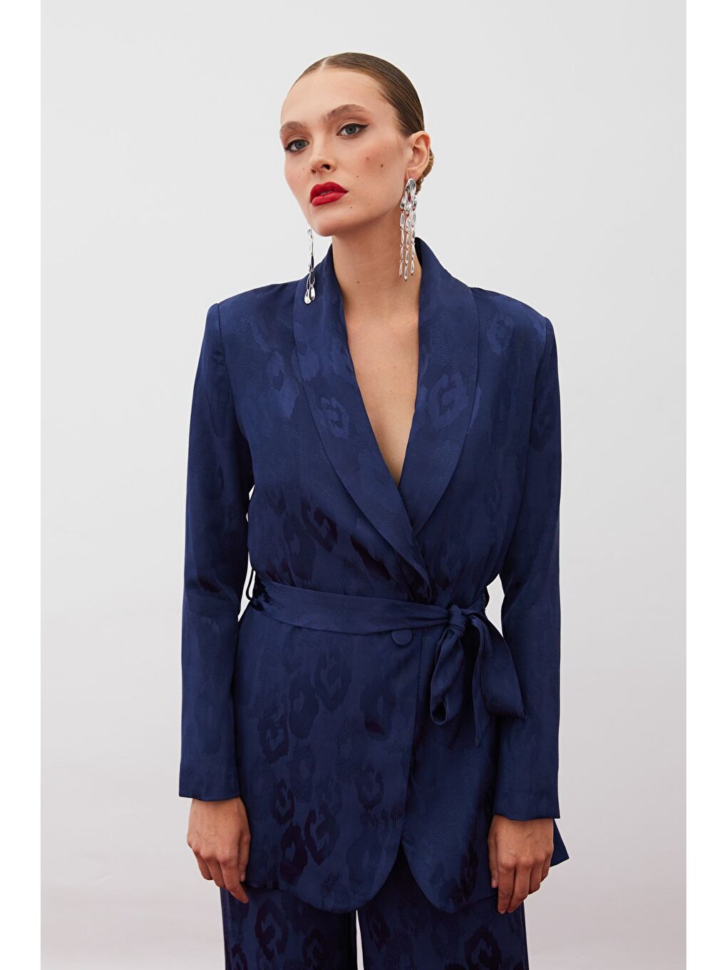 Kuşaklı Desenli Uzun Ceket - Lacivert-1