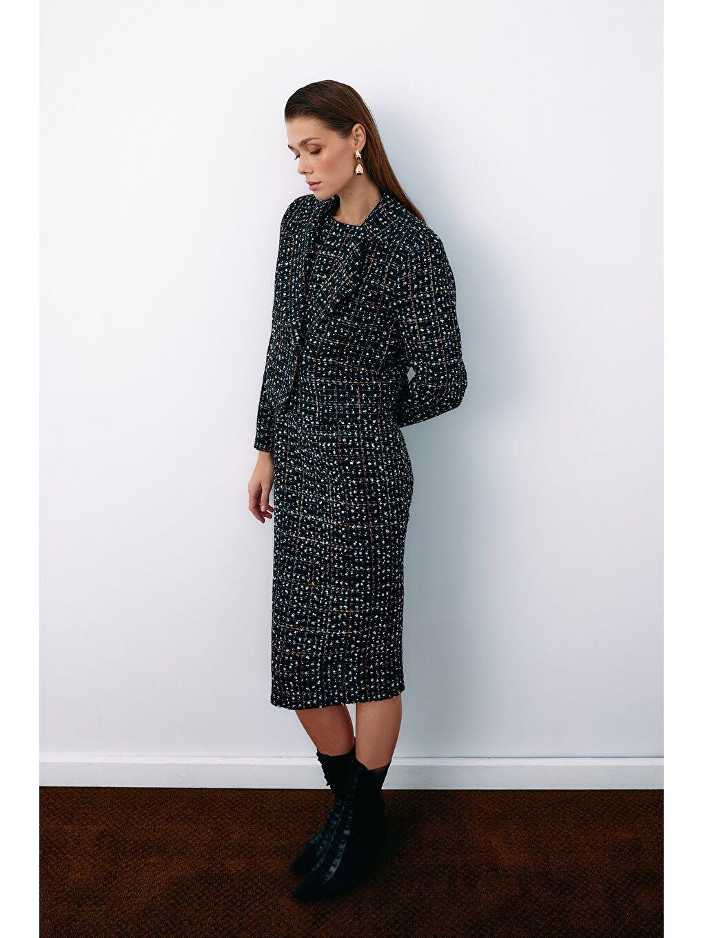 Düğmeli Tüvit Kısa Ceket - Siyah-4