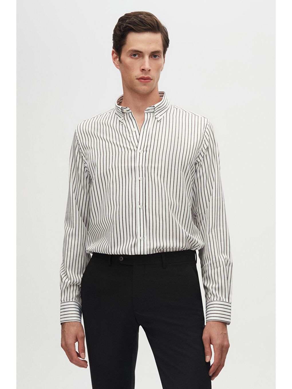 Slim Fit Siyah Çizgili Gömlek-1