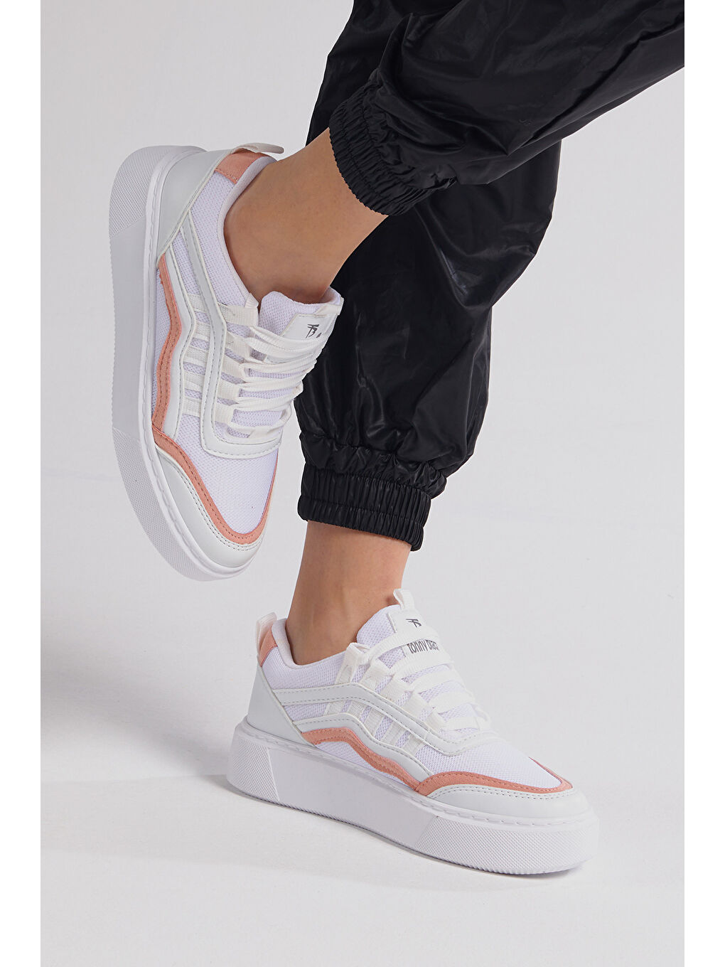 Kadın Beyaz Pudra Eva Faylon Taban Yanı Çizgili Sneaker-2