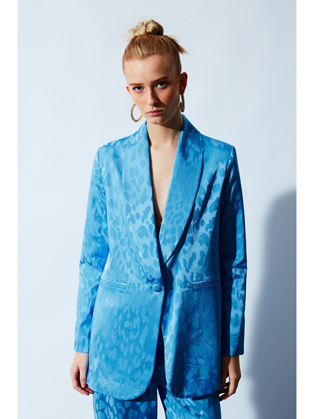 Geniş Desenli Saten Ceket - Mavi-2