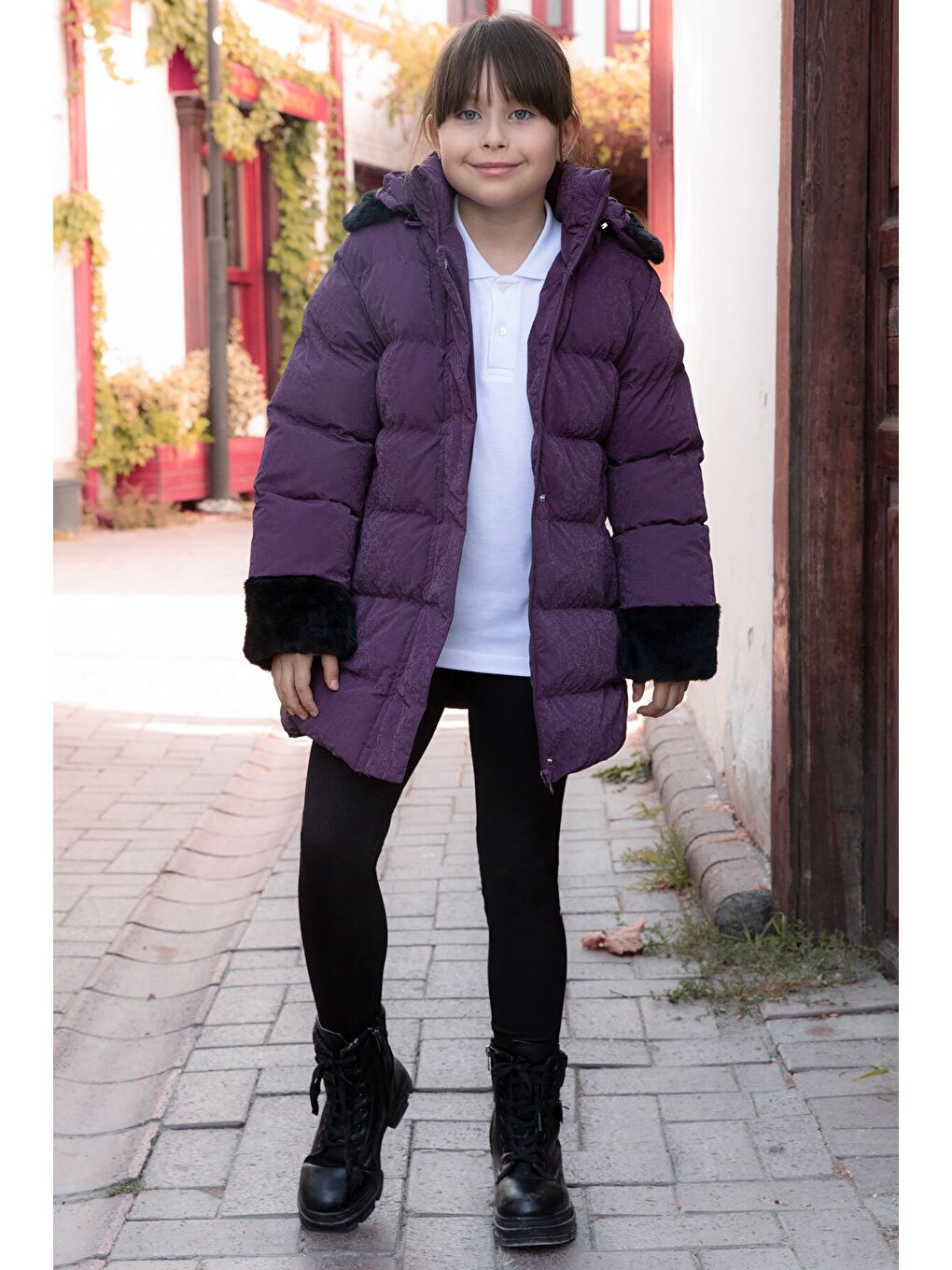 Mor Kolu Kürk Detaylı İçi Yünlü Kız Çocuk Kapüşonlu Şişme Mont 21327-1