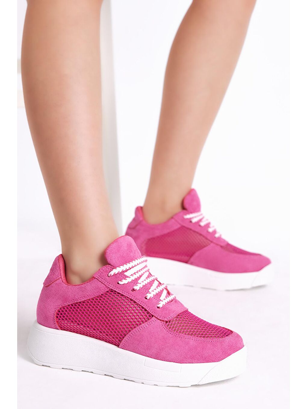Kadın Fuşya Rahat Kalıp Yüksek Taban Nefes Alabilen Kumaş Bağcıklı Sneaker