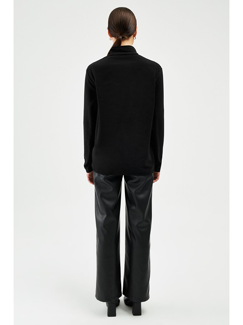 Siyah Kadın Dik Yaka Yarım Fermuar Kışlık Sweatshirt BPO-001-4