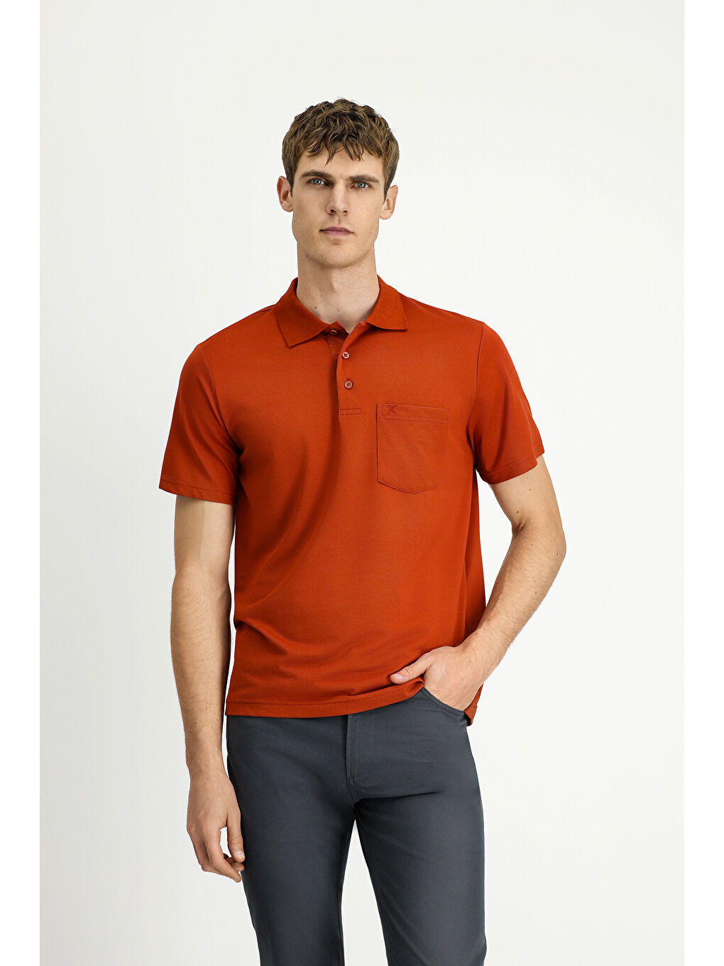 Kahverengi Regular Fit Pamuklu Nakışlı Cepli Polo Yaka Tişört-2