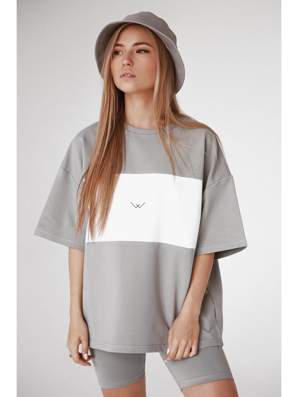 Boyalı Gri Nakışlı Tişört Mg1421