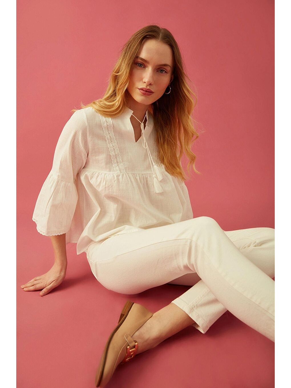 Ekru Yaka Bağlamalı Volanlı Bluz-3