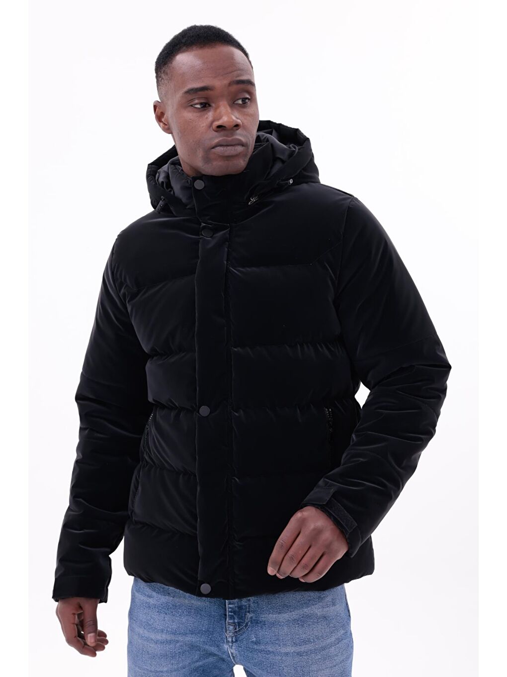Siyah Erkek Kışlık Nova Kumaş Su Geçirmez İç Cepli Çıkarılabilir Kapüşonlu Şişme Mont