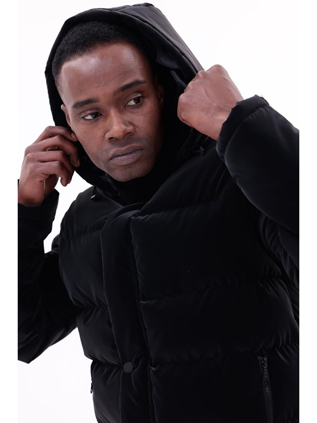 Siyah Erkek Kışlık Nova Kumaş Su Geçirmez İç Cepli Çıkarılabilir Kapüşonlu Şişme Mont-2