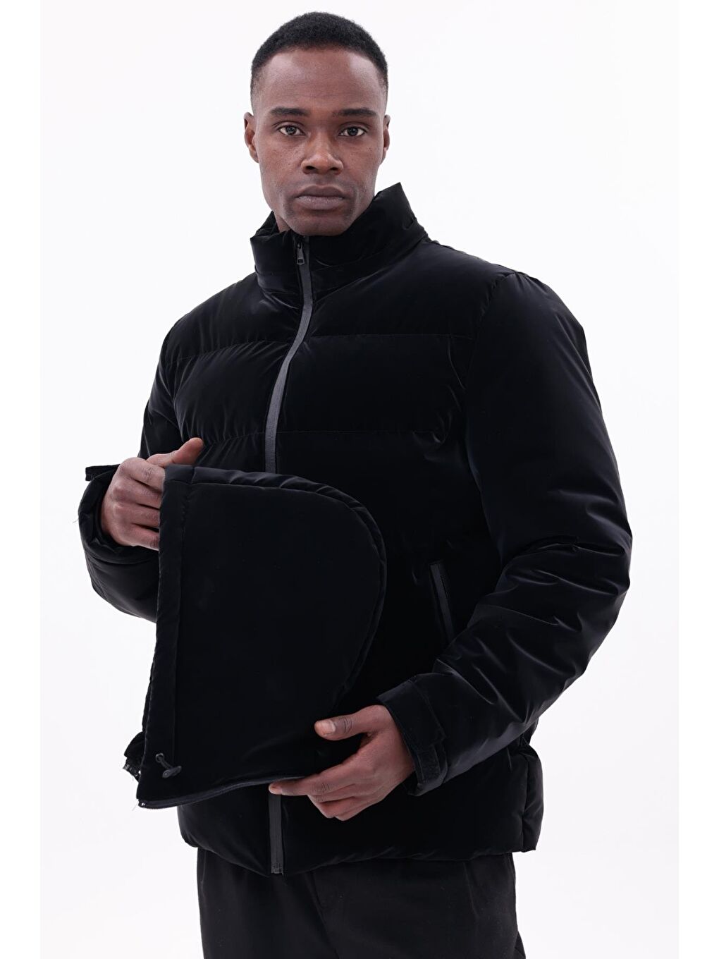 Siyah Erkek Kışlık Nova Kumaş Su Geçirmez İç Cepli Çıkarılabilir Kapüşonlu Şişme Mont