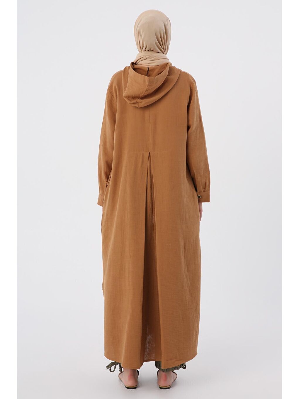 Beyaz Taba %100 Pamuk Kapüşonlu Arkadan Pileli Elbise-3