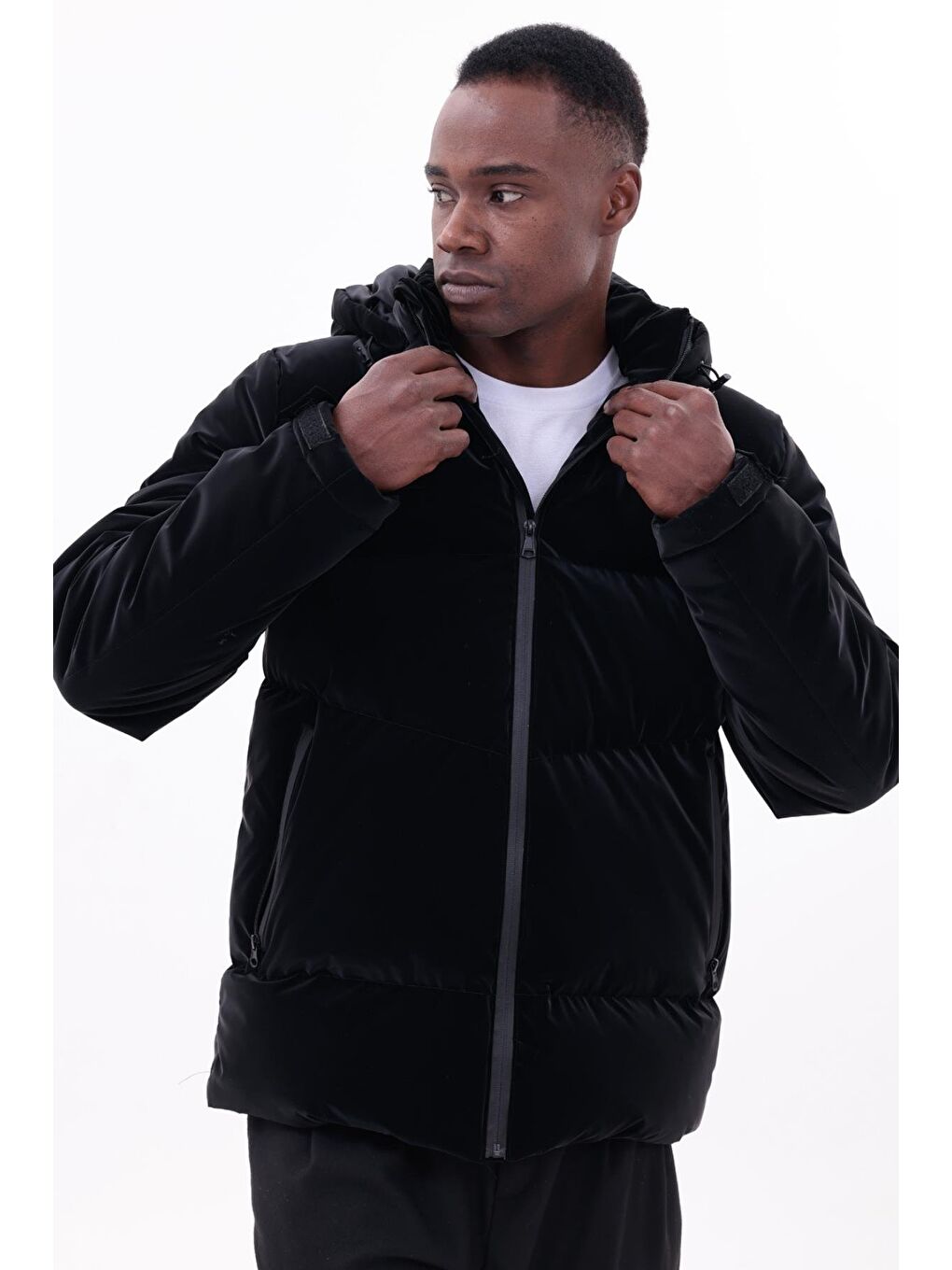 Siyah Erkek Kışlık Nova Kumaş Su Geçirmez İç Cepli Çıkarılabilir Kapüşonlu Şişme Mont-2