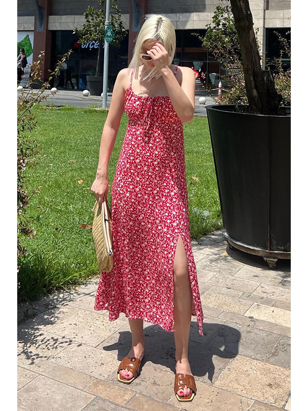 Kırmızı Desenli Askılı Uzun Elbise Mg2025-3