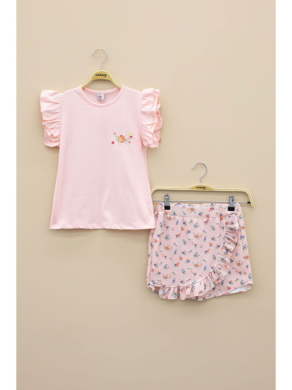 Pembe Somon Kolları Fırfırlı Çiçek Desenli Şort Etekli 2'li Takım 20715-1