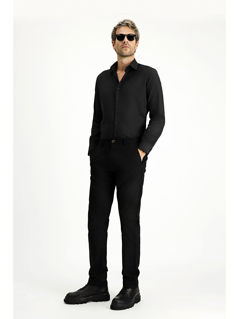 Siyah Uzun Kol Slim Fit Klasik Yaka Oxford Pamuklu Kolay Ütülenebilir Büyük Beden Gömlek-2